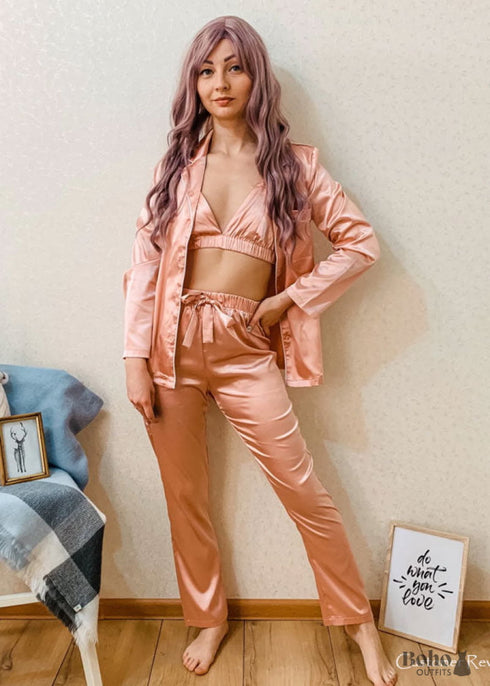 Pijama bohemio, conjunto de pijama de satén Clementine en plata, rosa y champán.